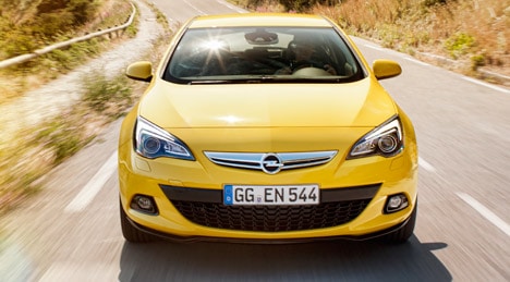 Opel Astra GTC 2011 : motorisation essence