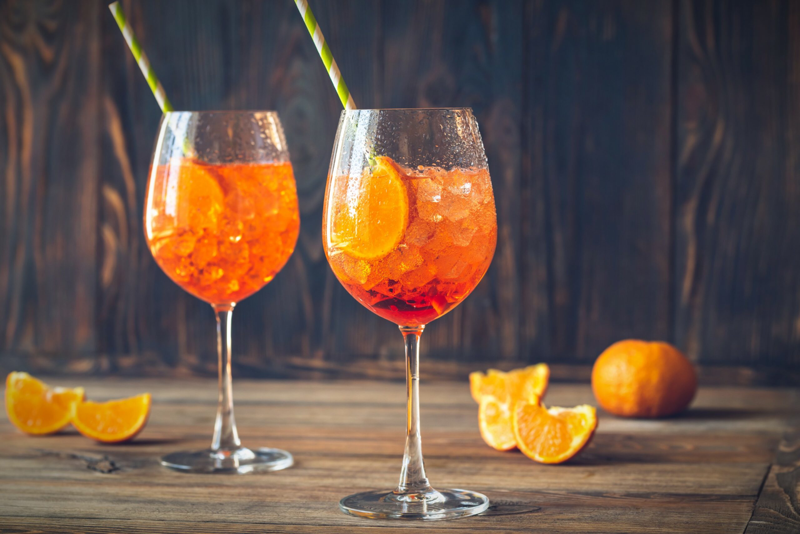 Spritz : 3 façons de (re)découvrir le meilleur cocktail de l’été ...