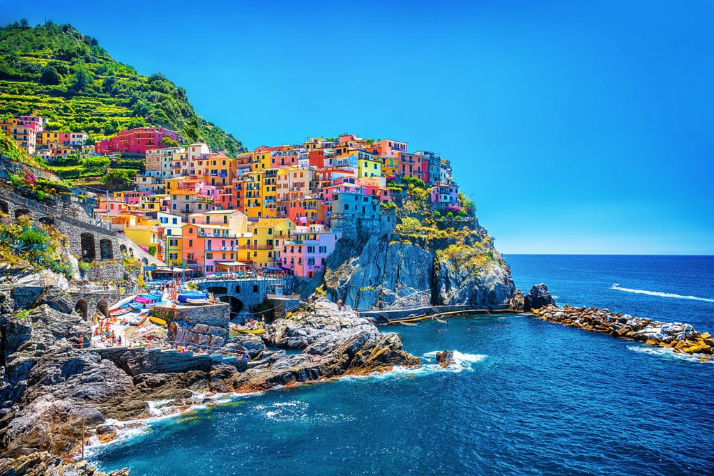 Partez à la découverte des 10 plus belles destinations colorées !
