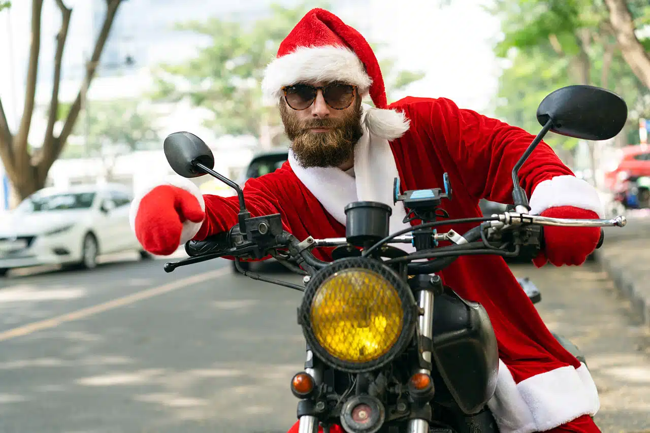 Père Noel en moto