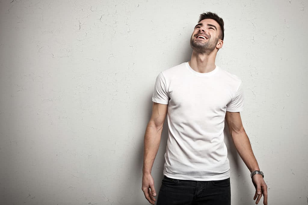 Les 10 marques de t-shirts pour homme que vous devriez connaître –