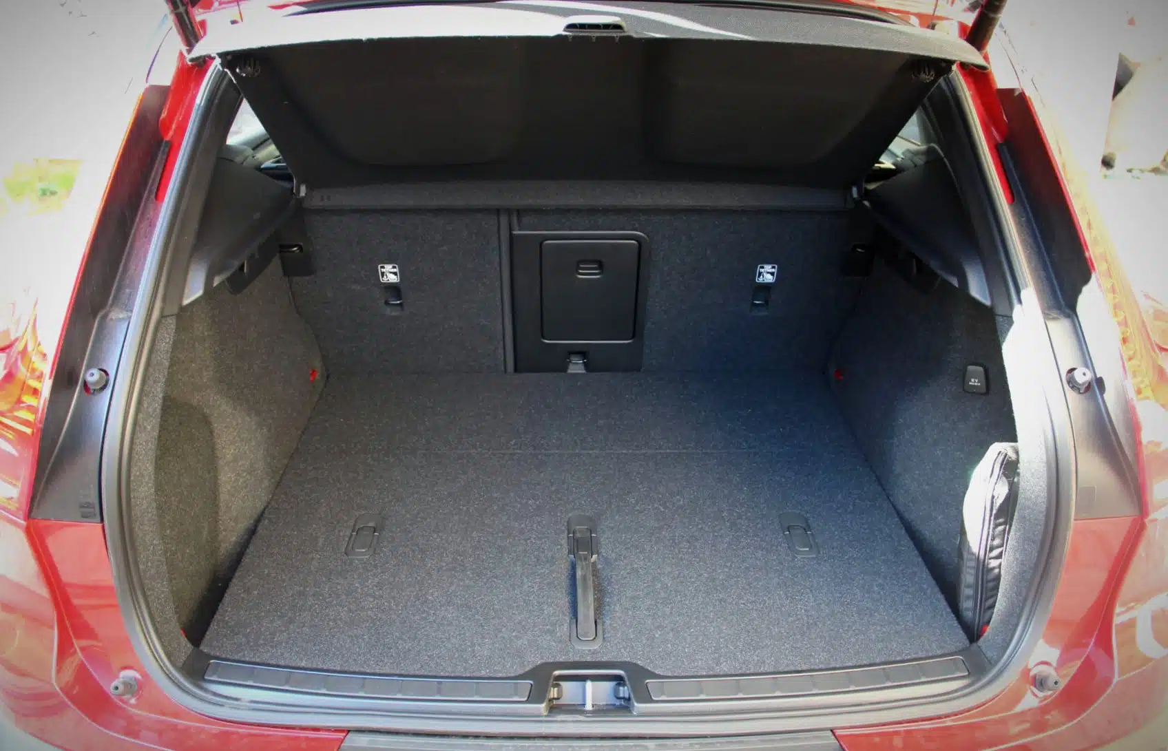 Volvo XC40 Recharge Twin - volume du coffre