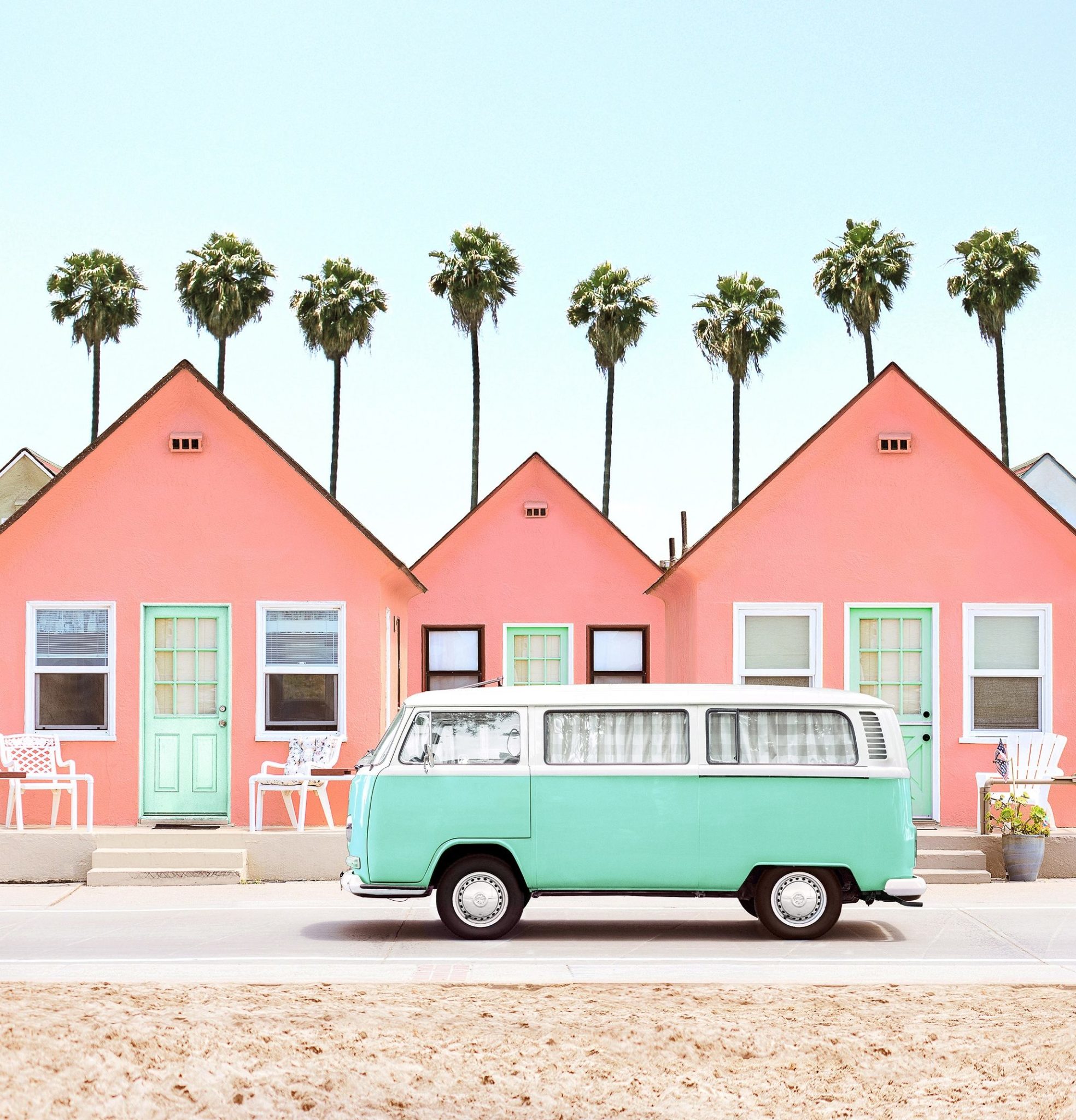 Accidentally Wes Anderson - Roberts Cottages, Oceanside (Californie)