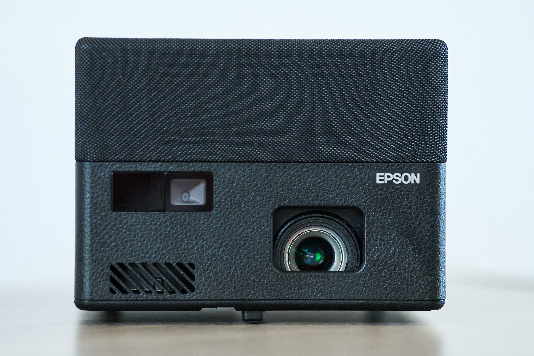 projecteur laser Epson EF-12