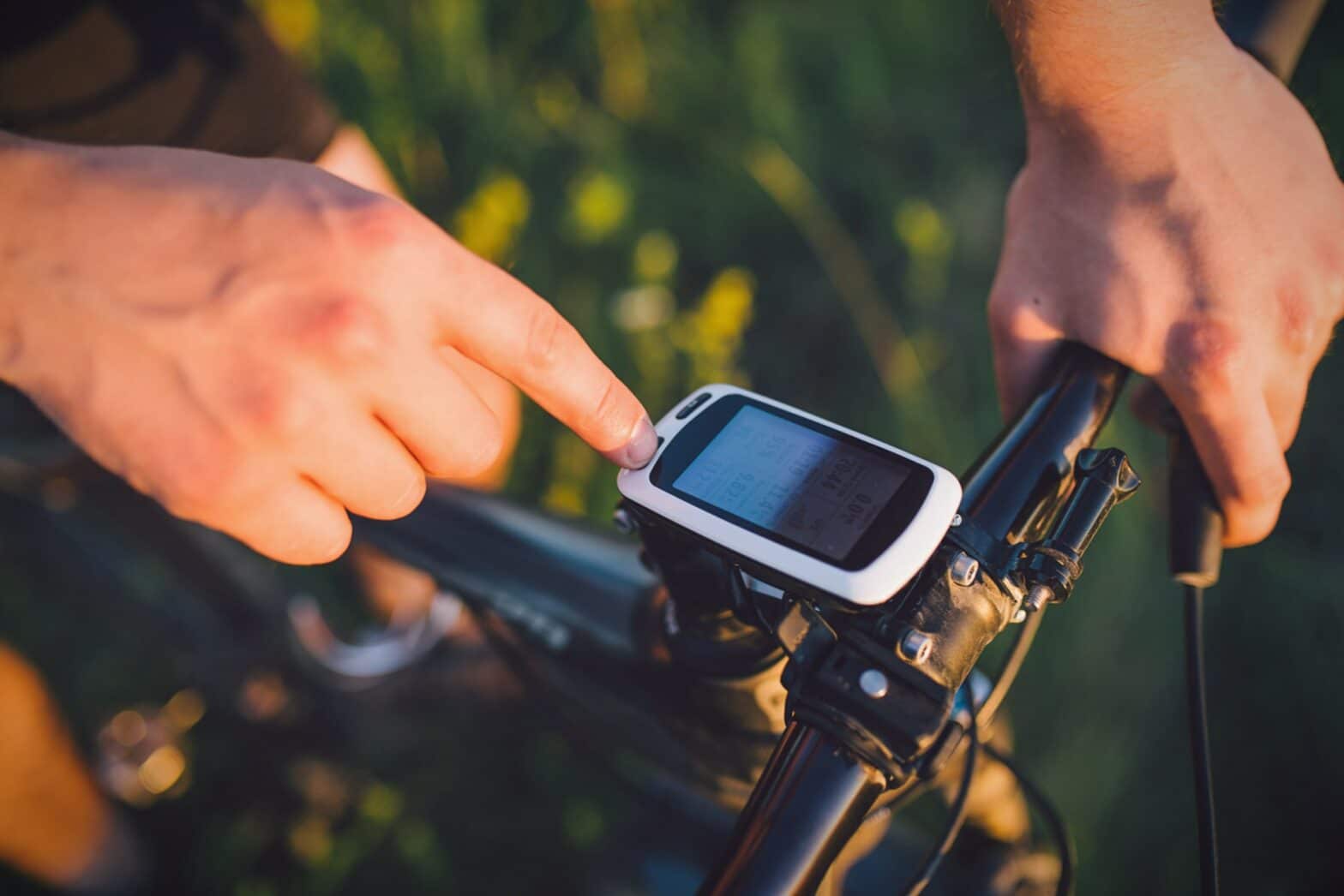 Compteur GPS pour vélo : les solutions les plus fiables et économiques –
