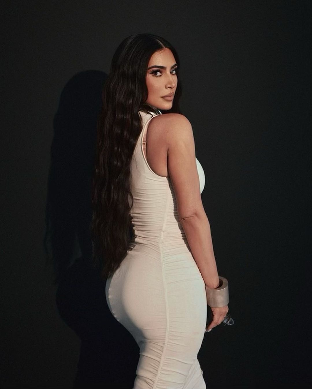 Et si l'intelligence de Kim Kardashian provenait de ses fesses ?