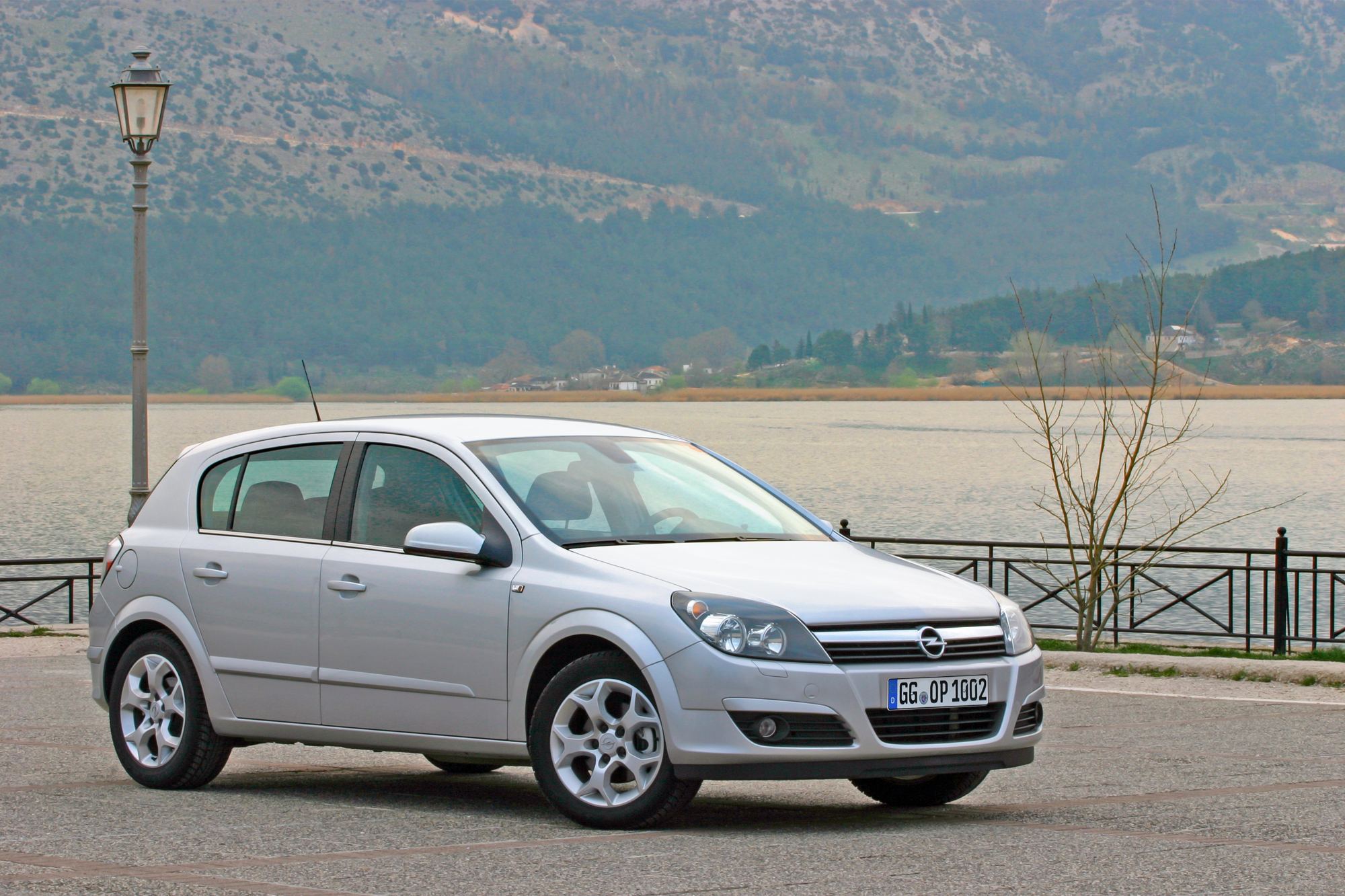Opel Astra H (2004)