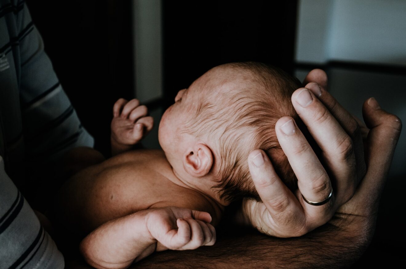 Préparatifs pour l'arrivée de bébé : ce qu'il faut savoir pour devenir père