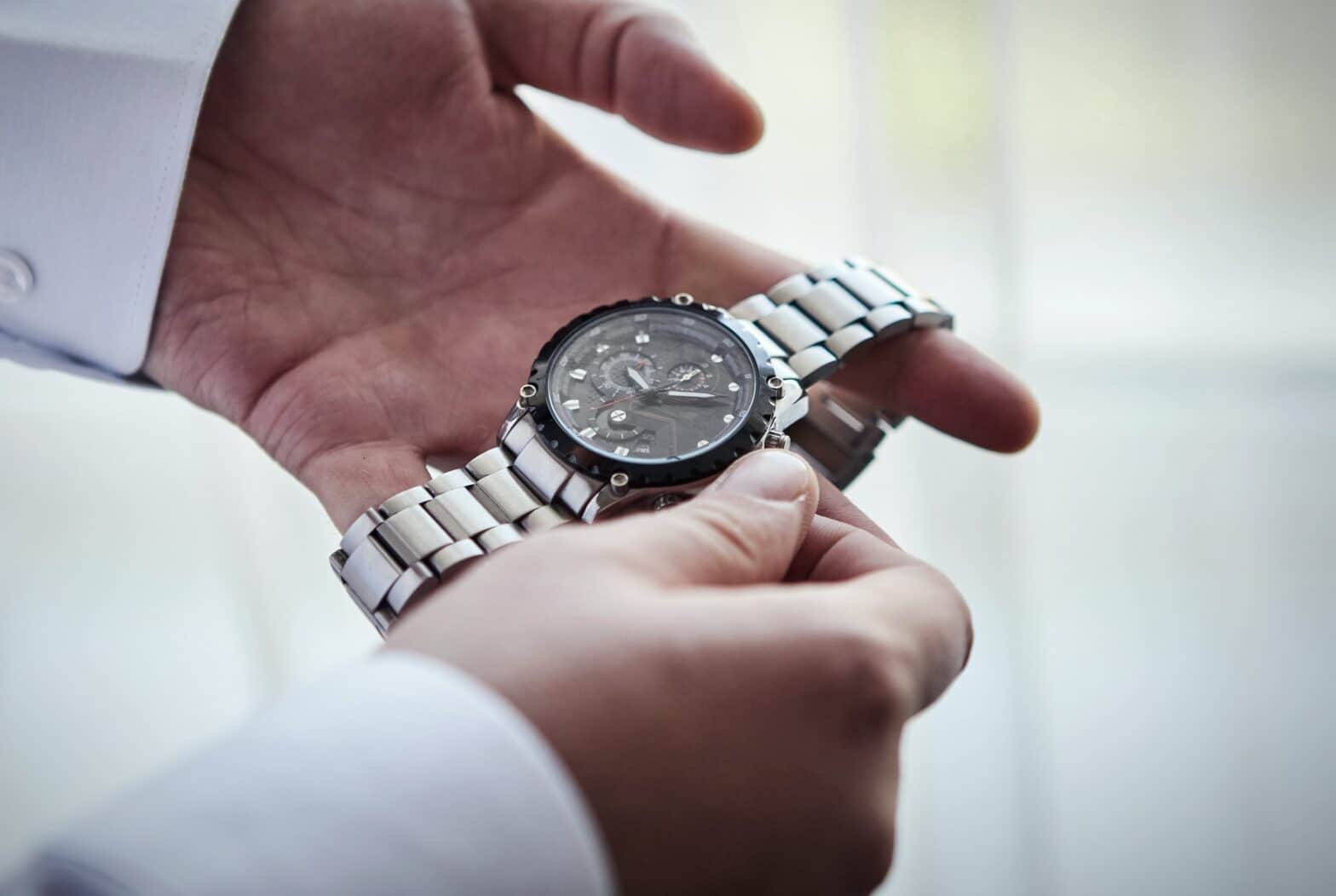 Comment choisir une montre pour un petit poignet ?