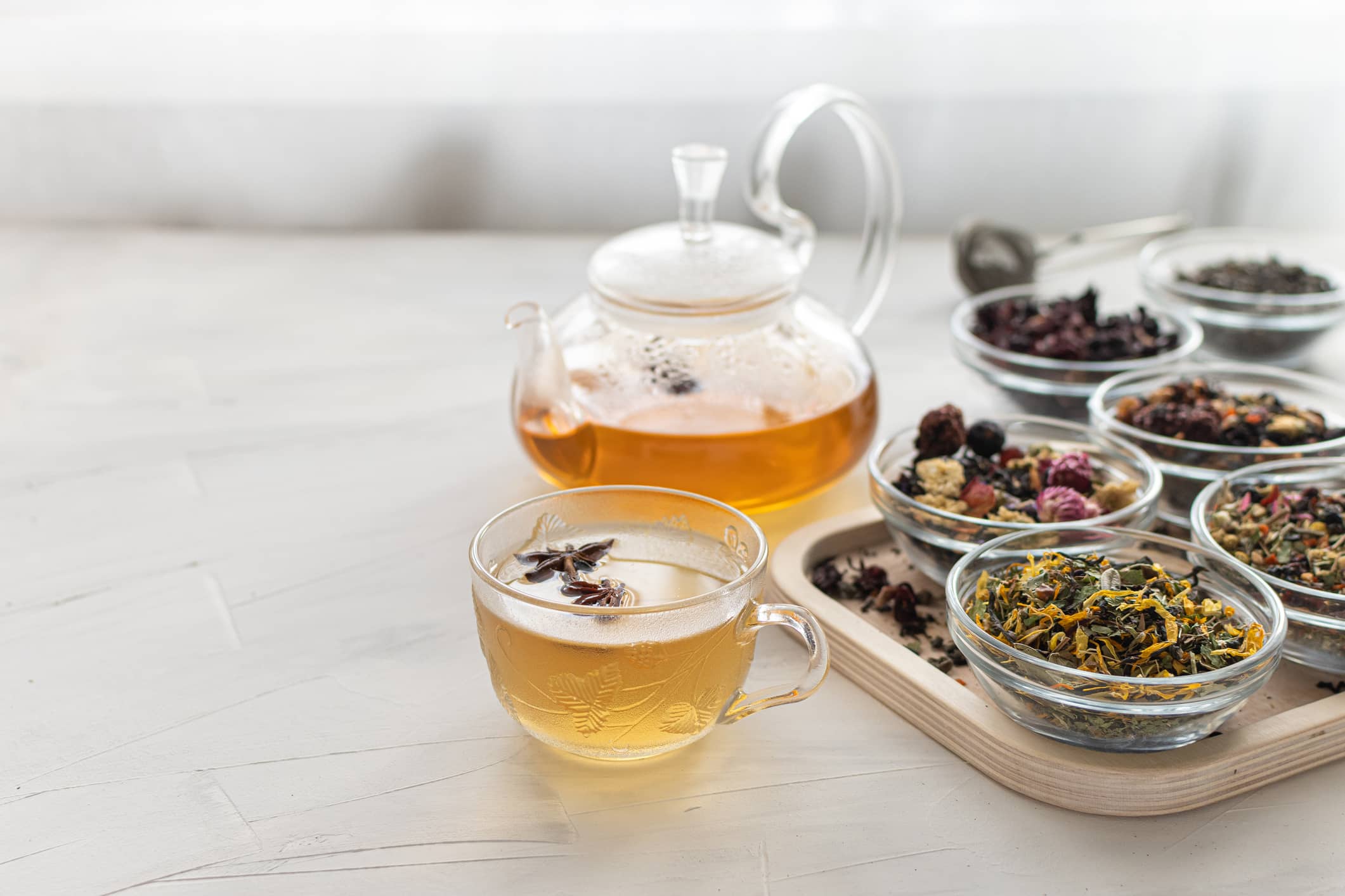 Tout savoir sur le thé noir : préparation, variétés et bienfaits - La  Fourche