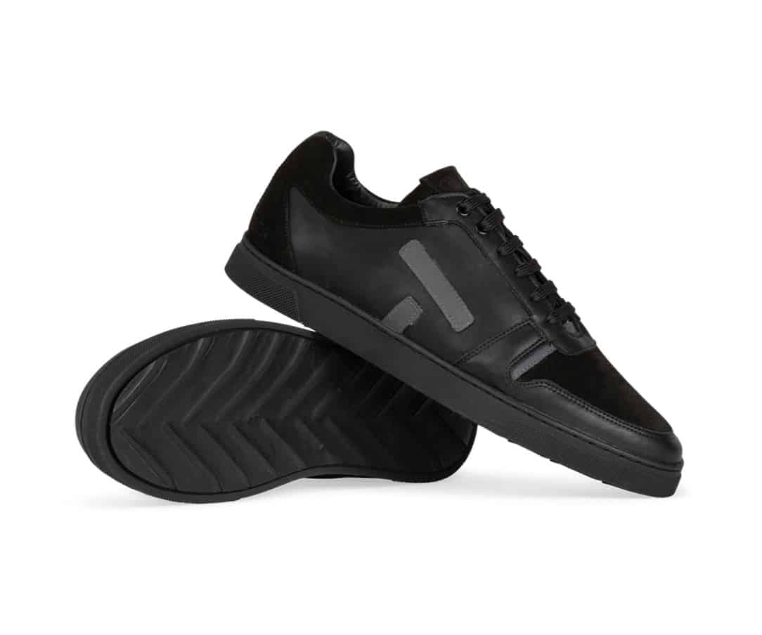 Sneakers noires - O.T.A Sansaho en cuir recyclé