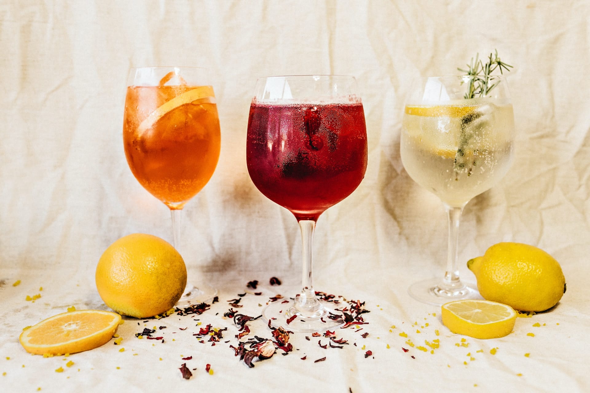 Séduction liquide : 3 cocktails inoubliables à base de gin pour une soirée  réussie –