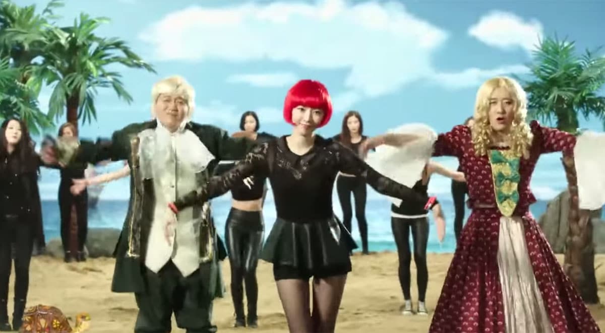 Dans la chorégraphie apparaît la jolie Bae Seul-Ki, vedette de la K-pop