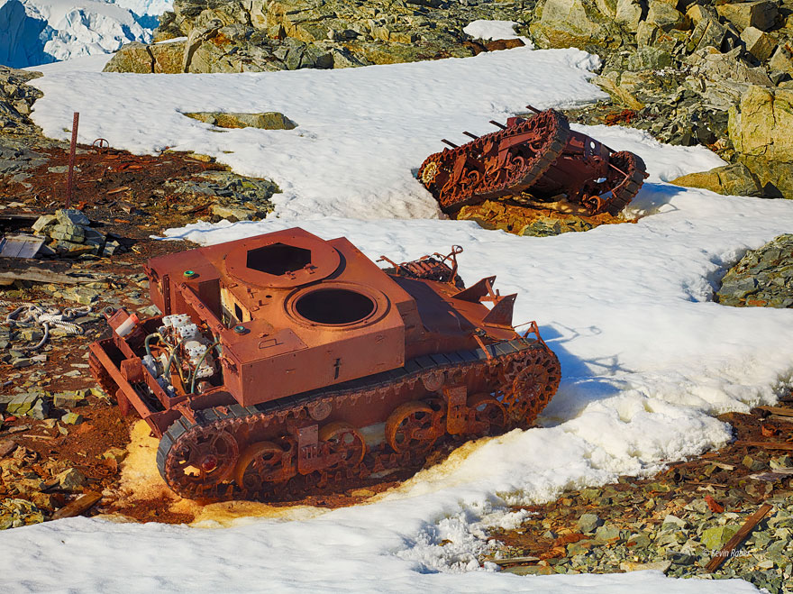 Photo de tank abandonné - Antarctique