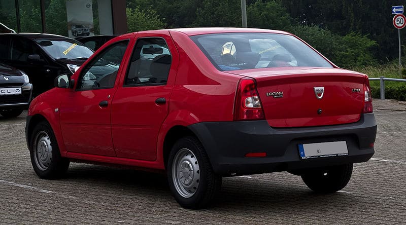 Dacia Logan (2004-2012)