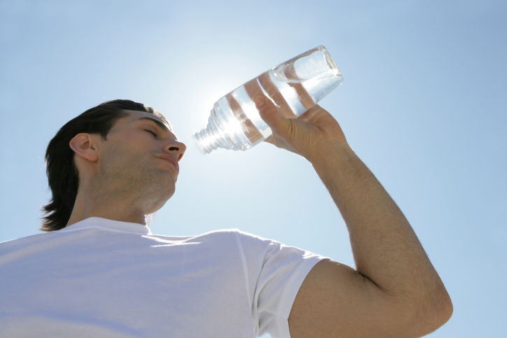 Pourquoi est-il si important de boire un litre d'eau par jour ?